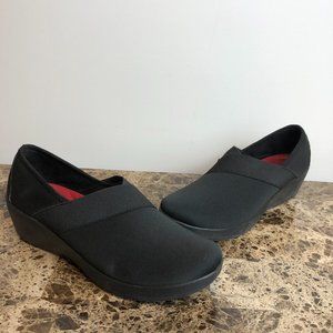 CROCS Busy Day Stretch Asym Wedges Comfort 10W